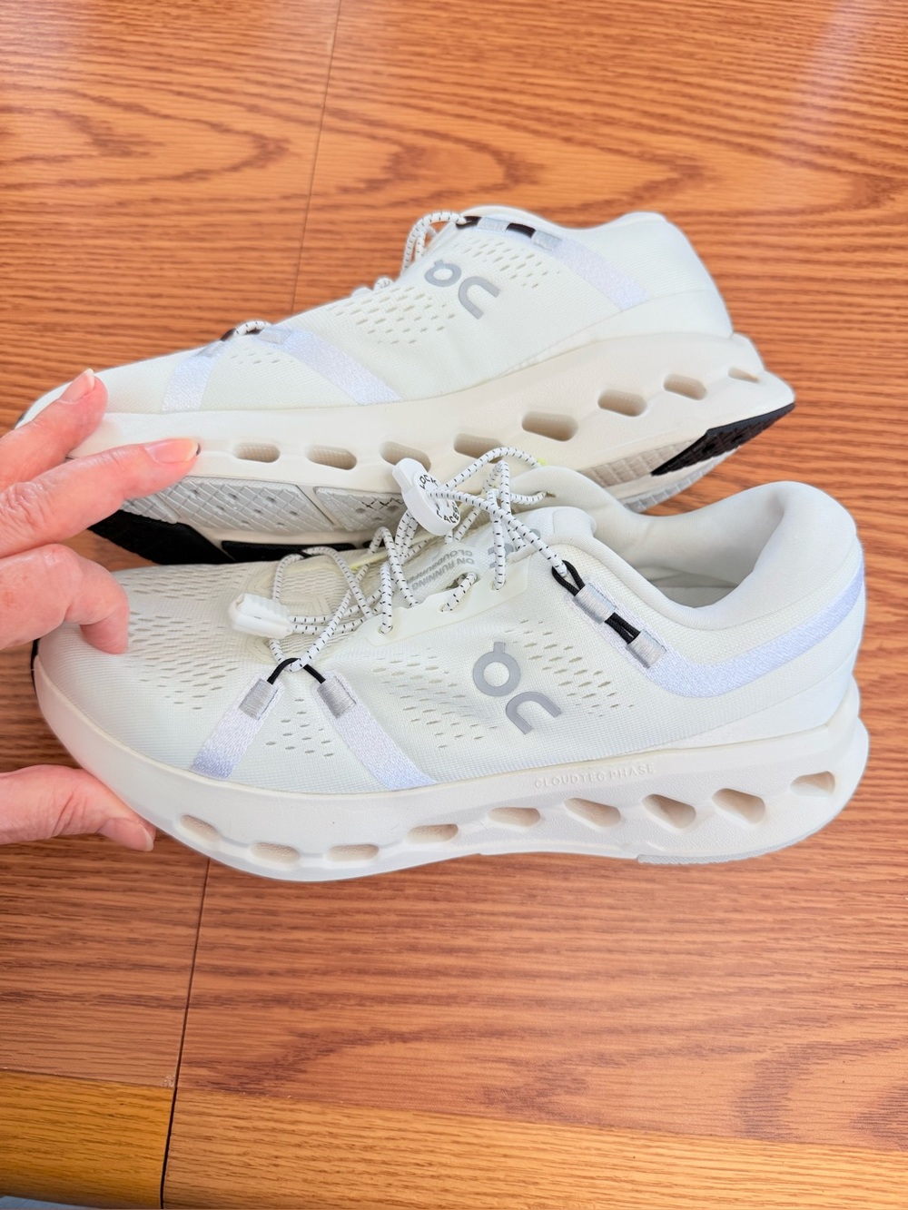 On Cloud Cloudsurfer Womens Running Shoes White Size 9 - Picture 3 of 9